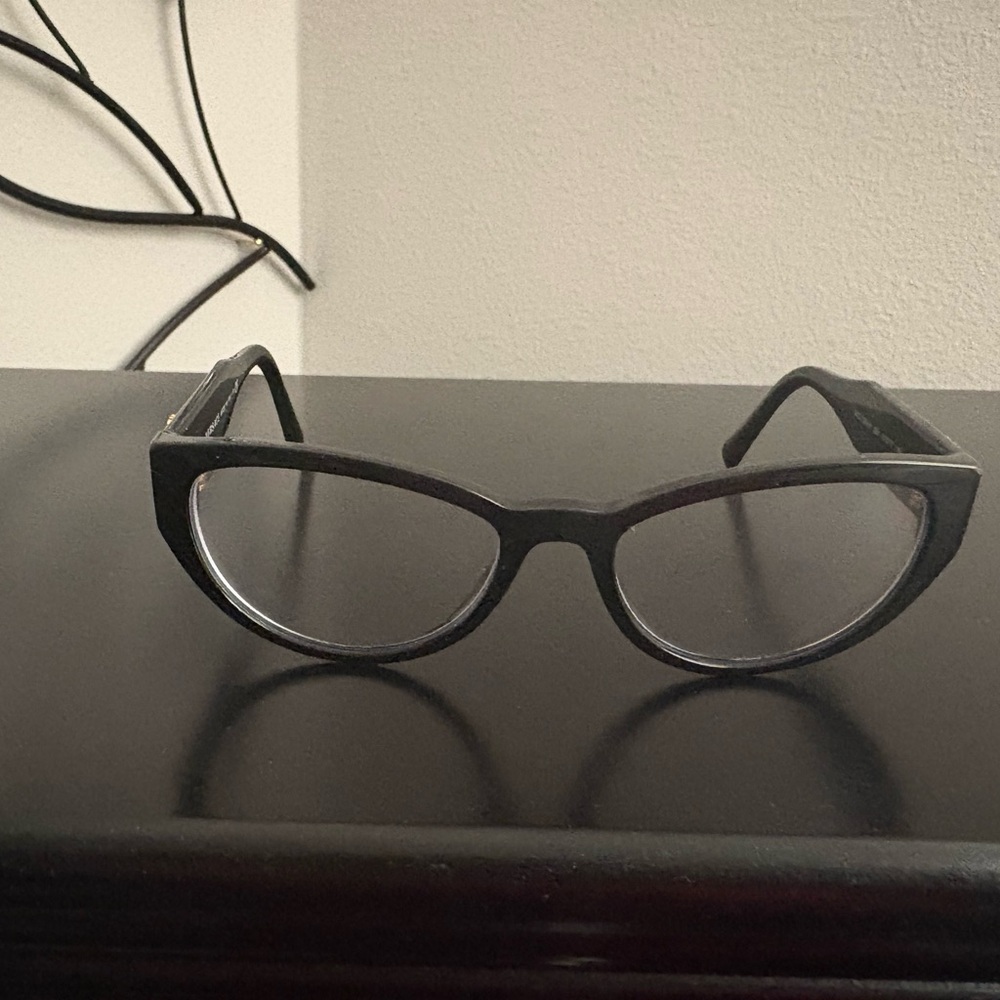 Classic Black Cat-Eye Glasses